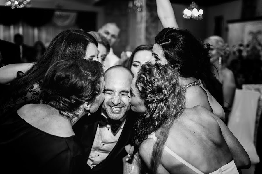 Wedding photographer Ciprian Dumitrescu (cipriandumitres). Photo of 21 November 2014