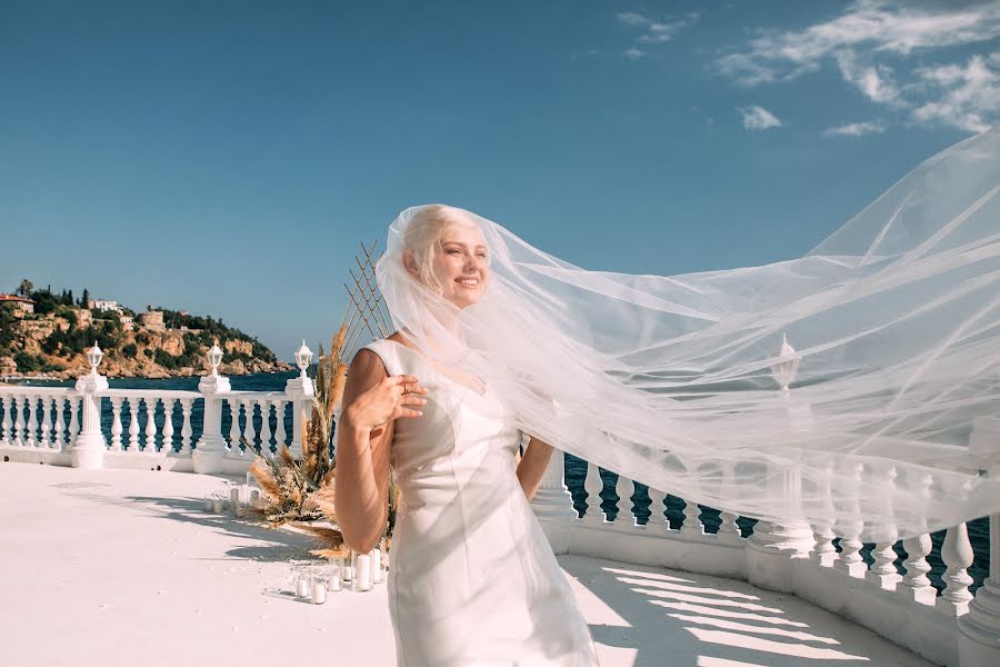 Fotógrafo de bodas Olga Emrullakh (antalya). Foto del 17 de junio 2021