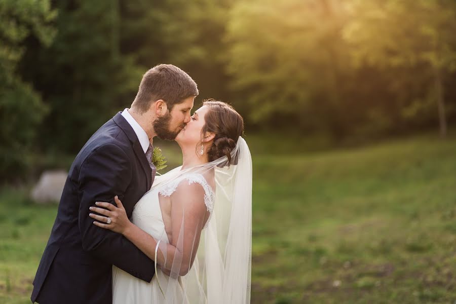 Fotografo di matrimoni Derek Couts (arwedcollection). Foto del 28 febbraio 2022