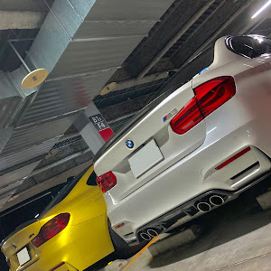 M4 クーペ F82