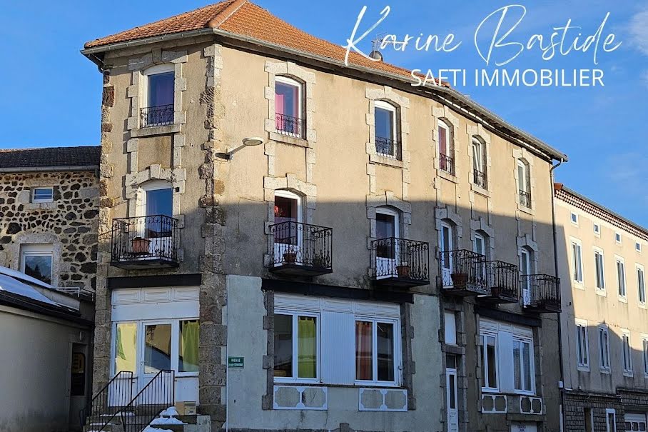 Vente maison 12 pièces 240 m² à Coucouron (07470), 180 000 €