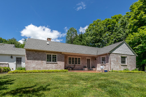 House with garden 1