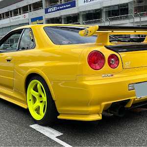 スカイライン GT-R BNR34