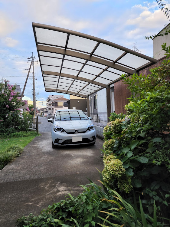 フィットの武蔵野フーズ所沢工場・自宅の駐車場に関するカスタム事例の投稿画像12枚目