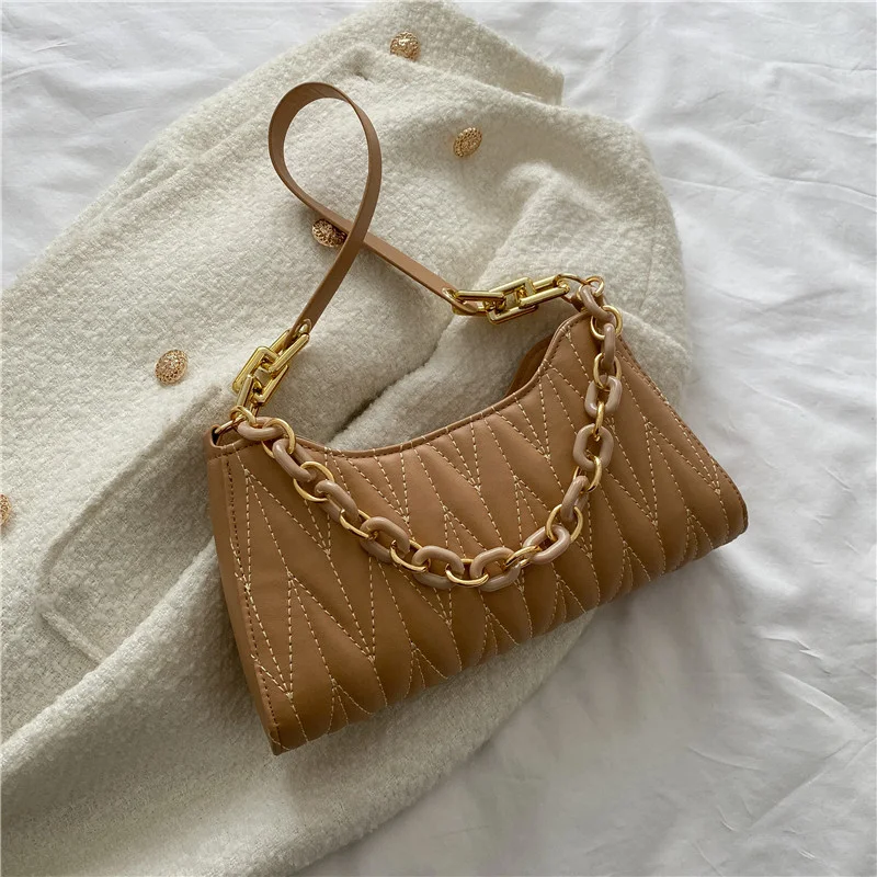 Title 6, Pleated Baguette torba na rame sa lancem, elega...