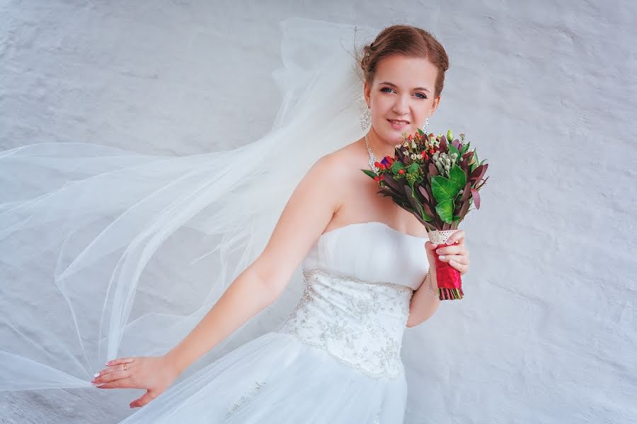 Photographe de mariage Mikhail Pivovarov (stray). Photo du 11 février 2016