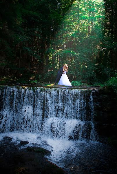 Fotógrafo de casamento Piotr Morawski (morawskipp). Foto de 11 de março 2020