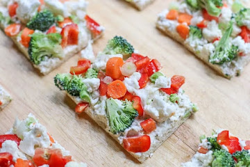 Vegetable Pizza- Crescent Roll Cream Cheese Veggie Pizza