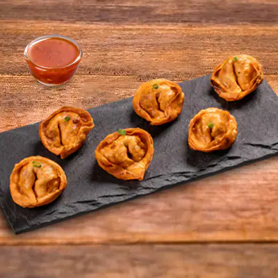 Fried Paneer Tikka Momos With Momo Chutney