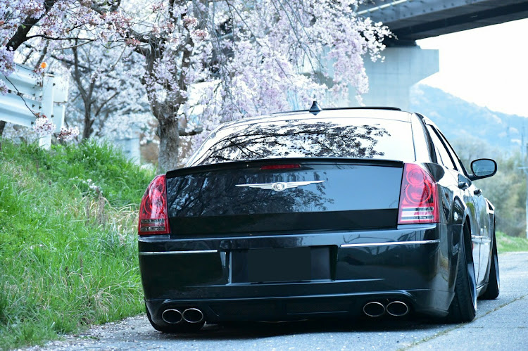 300Cの300C・クライスラー・アメ車・LIBERTYWALKに関するカスタム事例の投稿画像1枚目