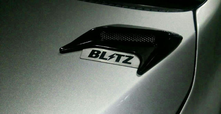 アルテッツァのBLITZ・チャージスピード・ワイドフェンダー・車検・トミーカイラに関するカスタム事例の投稿画像4枚目