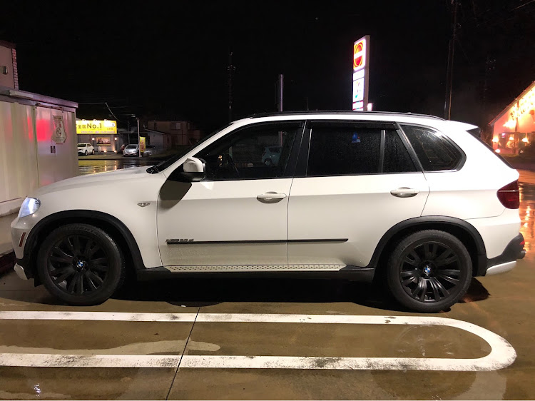 X5のbmw・DIY・ルーフレール取付・Mスポ・2度とやりたくないに関するカスタム事例の投稿画像3枚目