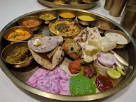 Maharaja Bhog - Premium Veg Thali photo 7