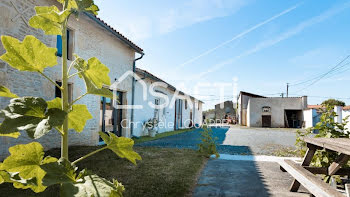 maison à Asnières-la-Giraud (17)