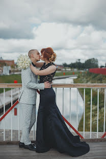 Fotografo di matrimoni Yuliya Kustenko (juliakustenko). Foto del 4 luglio 2020