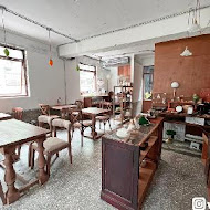 Lilliane Bakery 莉莉安可頌烘焙專門店(台北八德店)