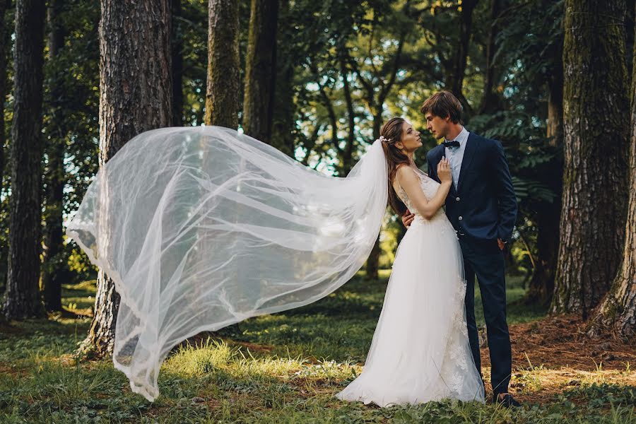 Fotógrafo de casamento Gio Mefarishvili (giomefa). Foto de 14 de outubro 2019