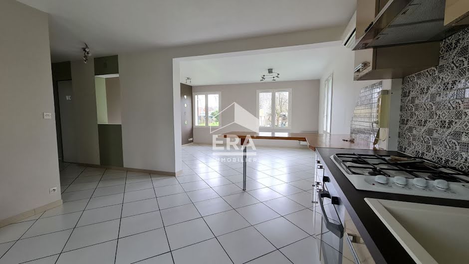 Location  maison 3 pièces 70.4 m² à Arques-la-Bataille (76880), 880 €