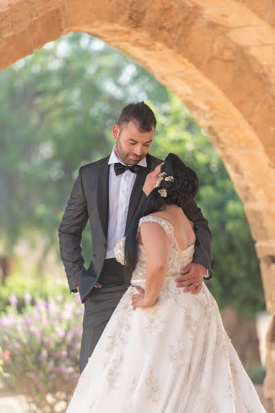 Wedding photographer Kyriaki Leventi (macariou122). Photo of 25 November 2019