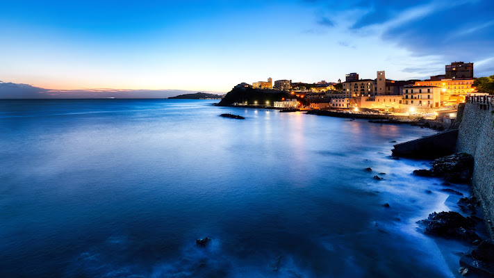 Piombino al tramonto di ZeroZeroPixel