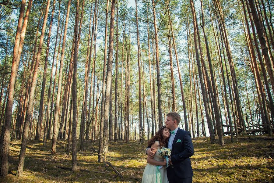 Fotografo di matrimoni Viktor Parfenov (parfionov). Foto del 18 dicembre 2016