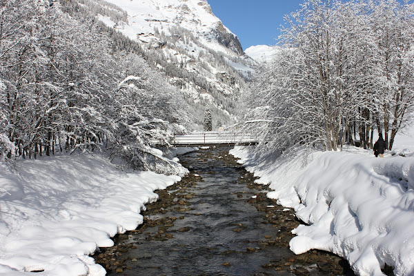 The river under the snow di cberetta