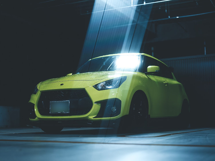 スイフトスポーツの立体駐車場にて・夜景と愛車に関するカスタム事例の投稿画像3枚目