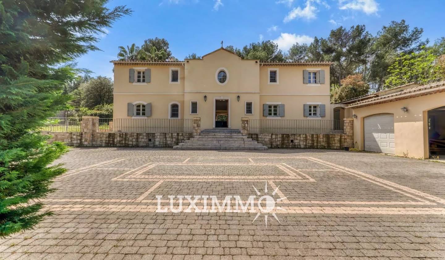 Villa with pool Mougins