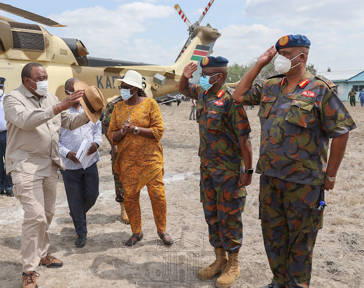 President Uhuru Kenyatta commissions 114km Garsen-Lamu road.