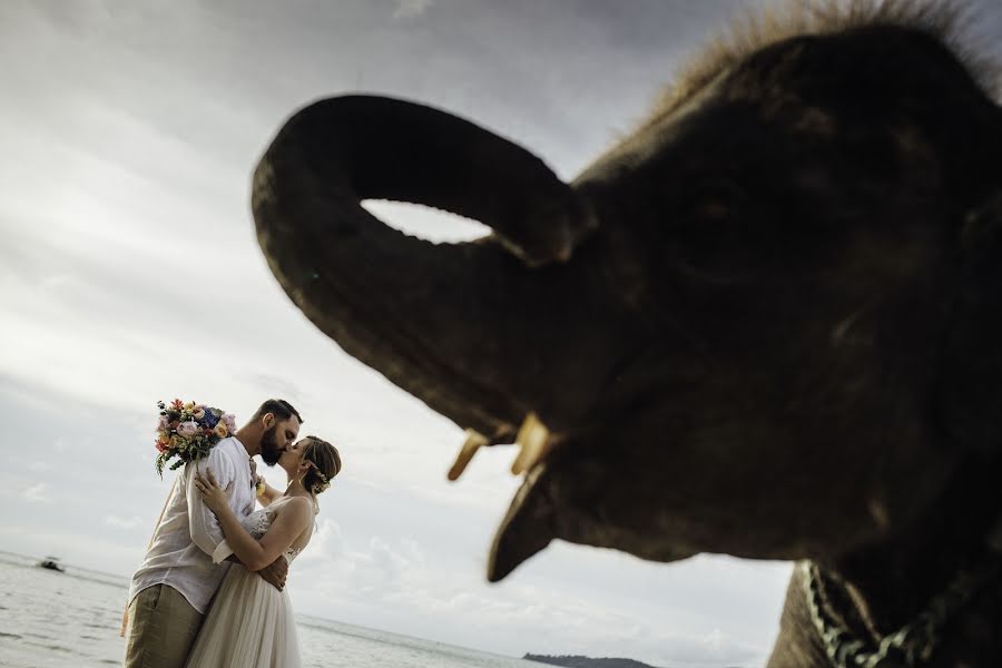 Photographe de mariage Chaloem Loysamut (mojito). Photo du 19 juillet 2019