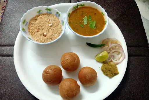 Dal Batti Churma With Chutney