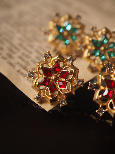 Title 10, Snowflake Ruby Antique Retro Earring Ear Clip V...