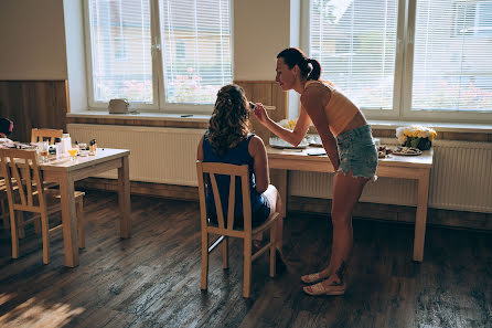 Jurufoto perkahwinan Barbora Chmelařová (fotobarbora). Foto pada 4 Januari 2023