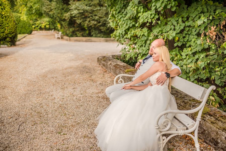 Fotógrafo de casamento Simeon Uzunov (simeonuzunov). Foto de 29 de agosto 2023