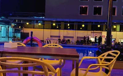 Poolside Cafe - GCC Hotel & Club