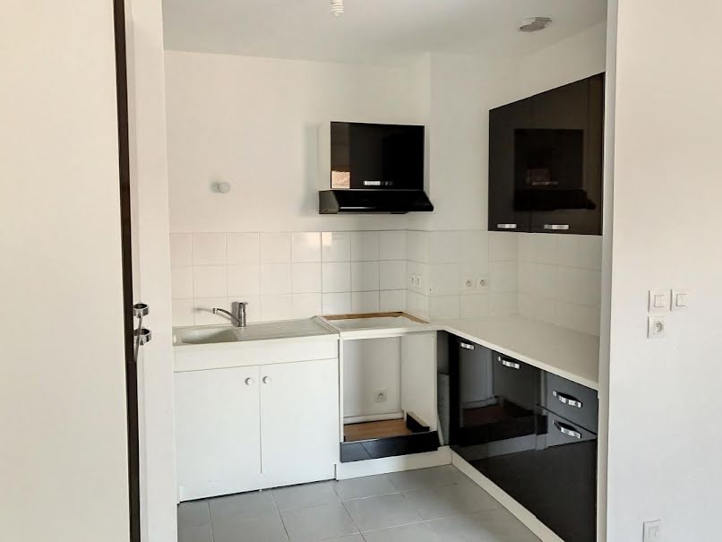 Location  appartement 3 pièces 66 m² à Avignon (84000), 767 €