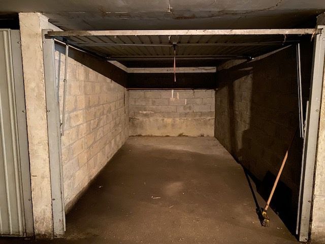 Location  parking   à Venissieux (69200), 80 €