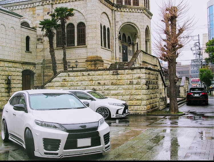 ハリアーの愛車コラボ・松が峰教会・みんなで仲良しコラボに関するカスタム事例の投稿画像6枚目