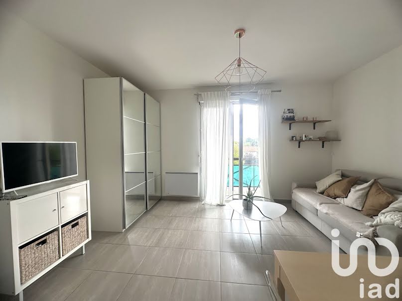 Vente appartement 1 pièce 25 m² à Pontault-Combault (77340), 130 000 €