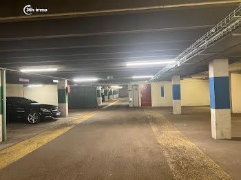 parking à Paris 19ème (75)