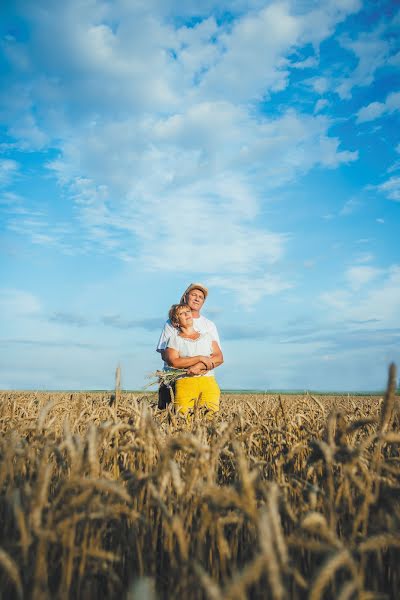 Fotografo di matrimoni Olga Romanova (olixrom). Foto del 23 luglio 2016