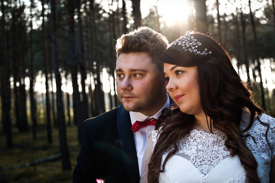 Fotógrafo de casamento Piotr Białecki (mrowka0). Foto de 28 de janeiro 2020