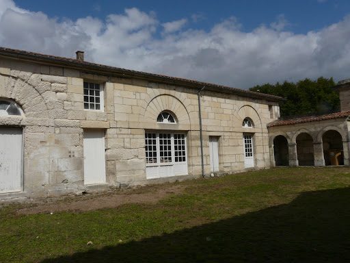 Hôtel particulier avec jardin 2