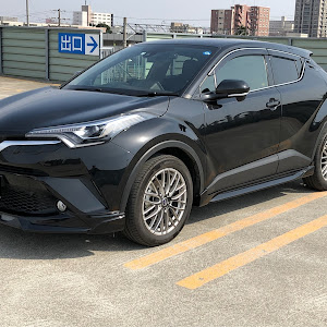 C-HR NGX50