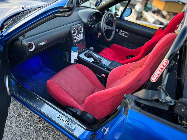 ロードスターのラグナブルー・エンケイ・rpf1・イエローフォグに関するカスタム事例の投稿画像2枚目