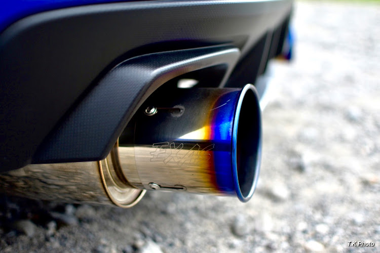 WRX STIのアドバンGT・GP SPORTS EXAS EVO Tune・ラッピングに関するカスタム事例の投稿画像3枚目