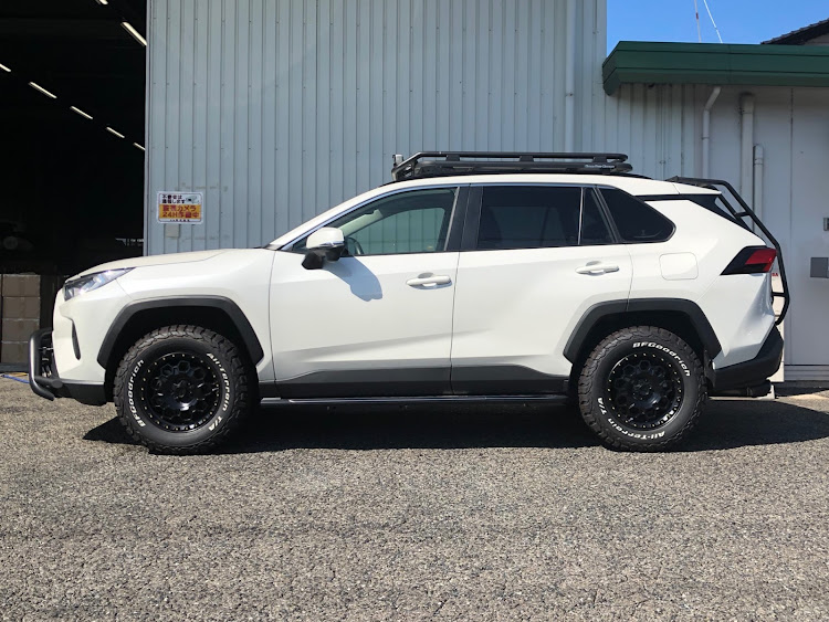 RAV4のRAV4・adventure・オートフラッグス・ルーフラック・KOOF2021に関するカスタム事例の投稿画像2枚目