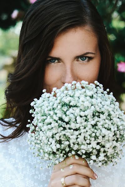 Fotógrafo de casamento Olga Brovko (sunkrit). Foto de 22 de fevereiro 2018