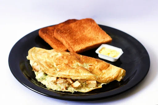 Loaded Chicken Cheesy Omelette - With Toast & Butter