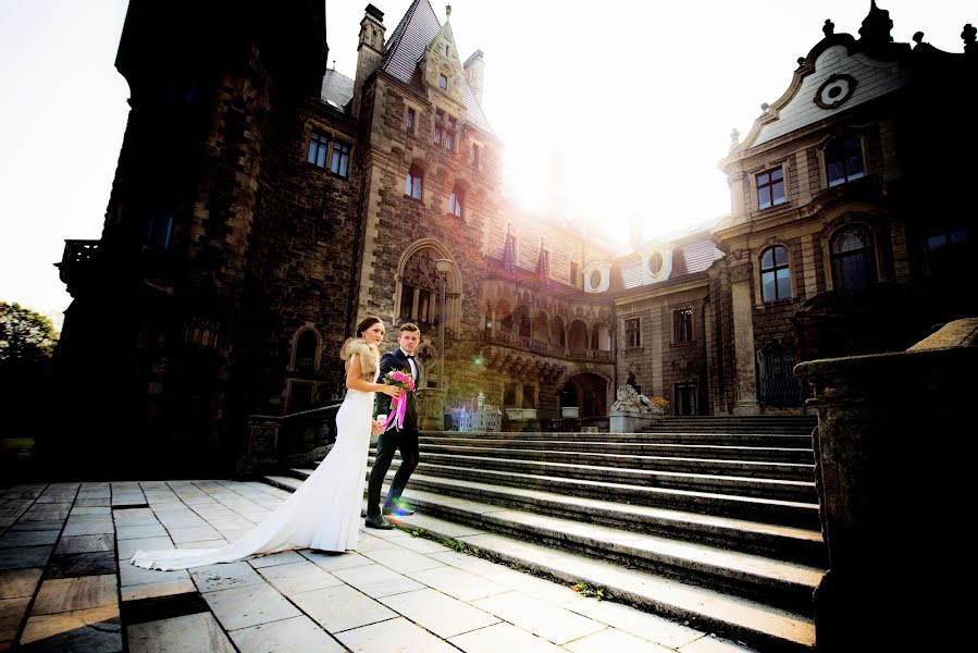 Wedding photographer Magdalena Korzeń (korze). Photo of 3 November 2017